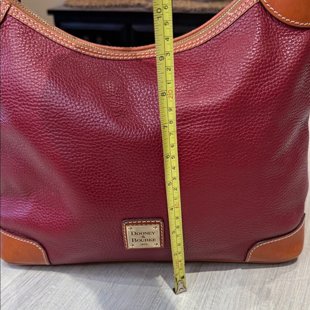RARE Y2K Vintage Dooney & Bourke Red and Tan Pebbled Leather Hobo. EUC - Picture 12 of 16